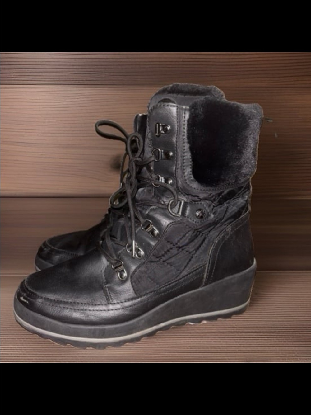 Guess Leland lace-up wedge winter boots,Women’s Size 10.5